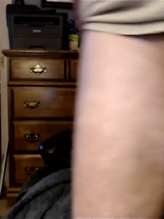 Thrusting Butt Plug Works My Ass