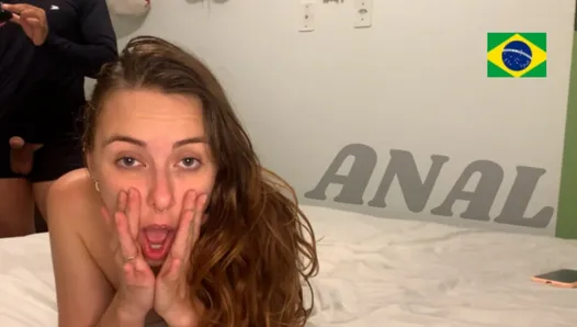 Ariel muestra su cara la primera vez - anal