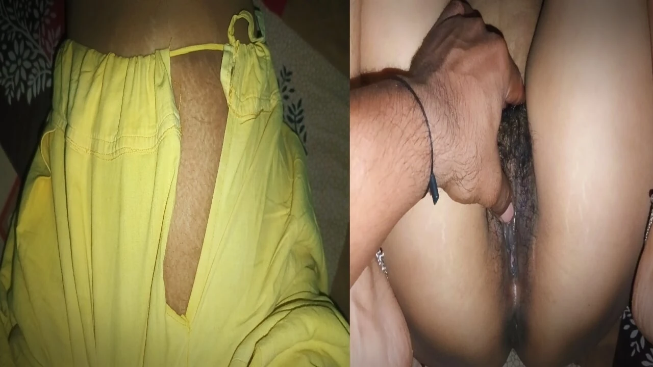 啊哎，把我的手指插进我的阴户，操我的阴户，后入式操我很多次，老公把我的阴户洞弄得更大。
