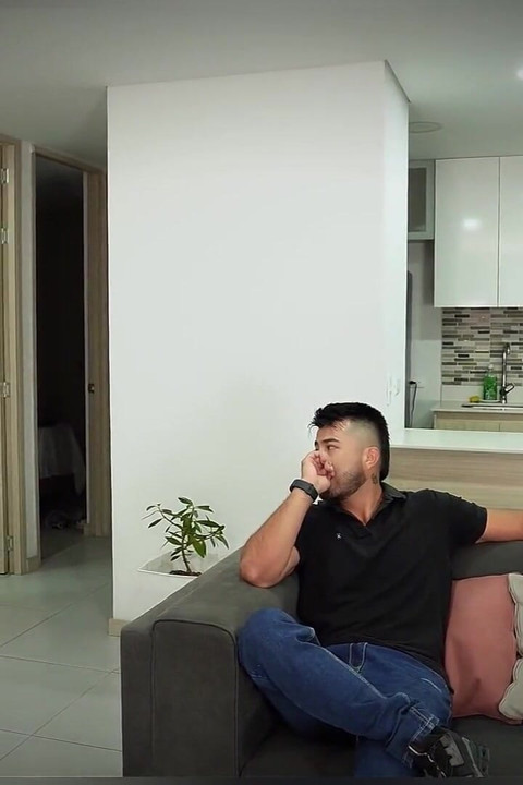 Professora de inglês milf tem uma conversa muito profunda comigo e acabamos fodendo