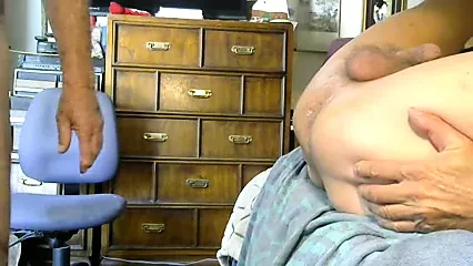 휴 콕에게 습격당하는 발정난 엉덩이.