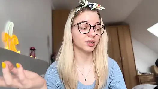 Aku menguras spermanya dari $5329 dan tas baru! (Findom Story)