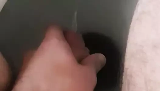 Alman dik oğlan üzerinde toilette