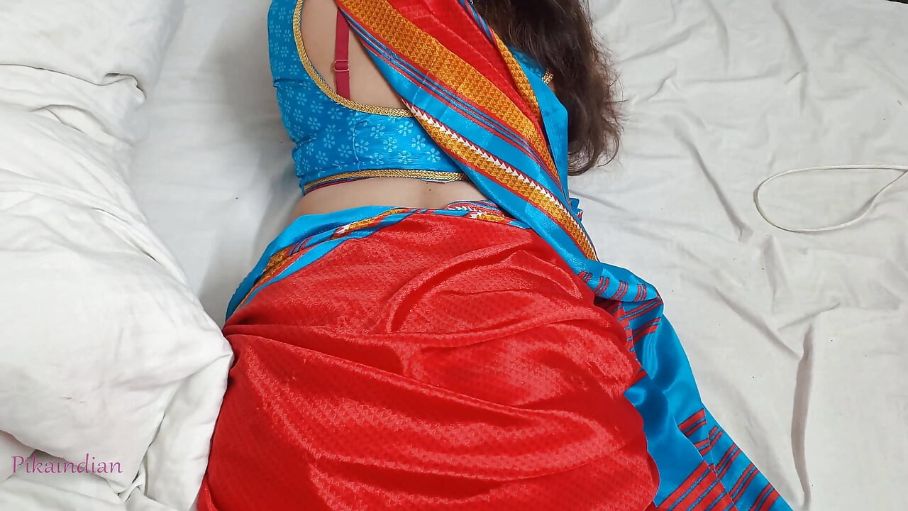 Ateşli Hintli seksi ev hanımı romantizm aşk seksi