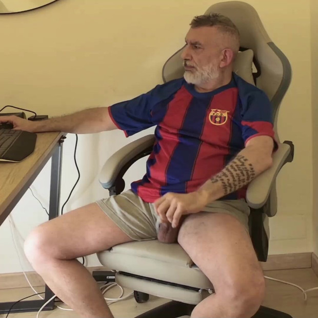 Mature Daddy with a big surprise