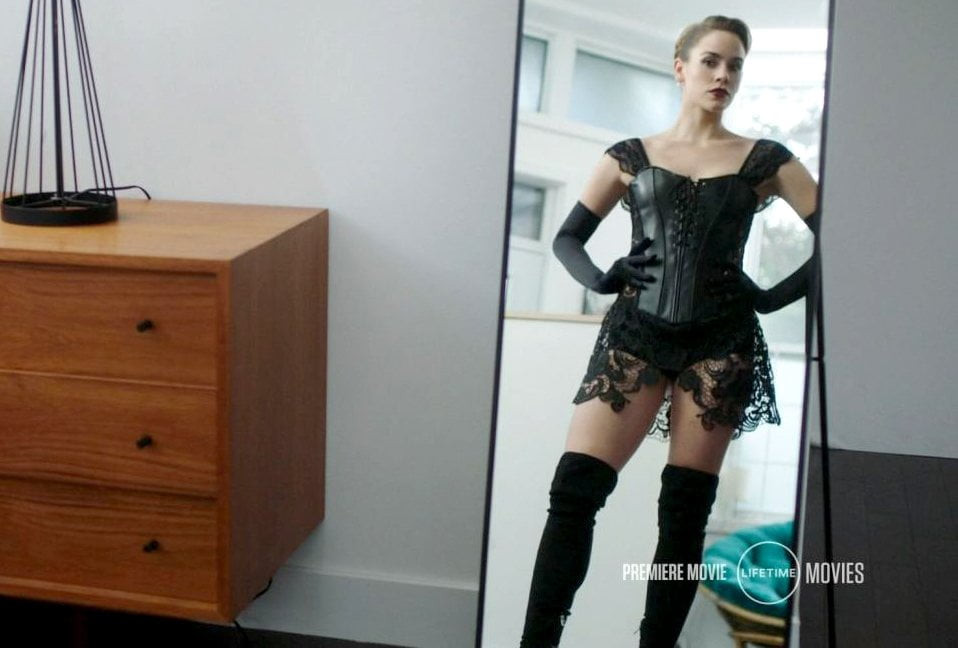 Christa b Allen quente e sexy em filme de sedução perigosa