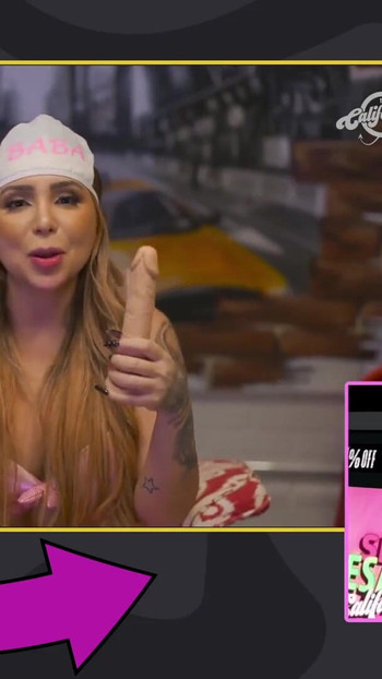 Morate vidjeti trenutak iz filma "Dvostruka doza Safadeze: Noć nestašnih djevojaka!"