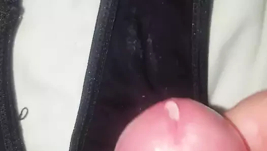 Cum içinde hanımları kullanılan külot