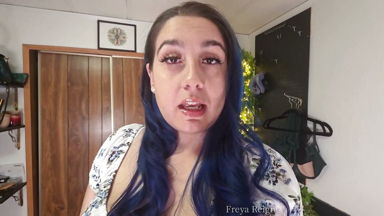 Hungry Giantess Uses You to Find More Tinys Then Eats You Too