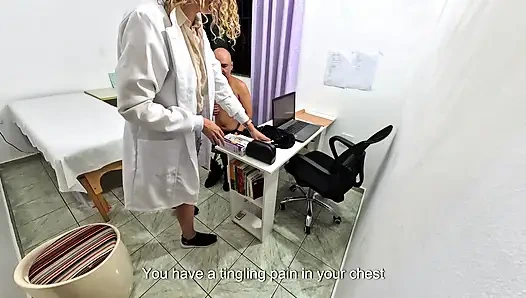 Çılgın penis doktoru hastayı iktidarsız bir şekilde değerlendirir.