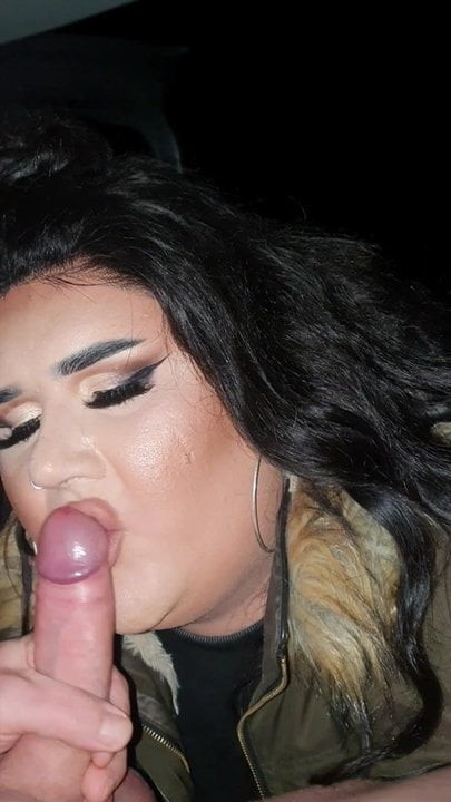 Slideshow drag queen sucks cock.