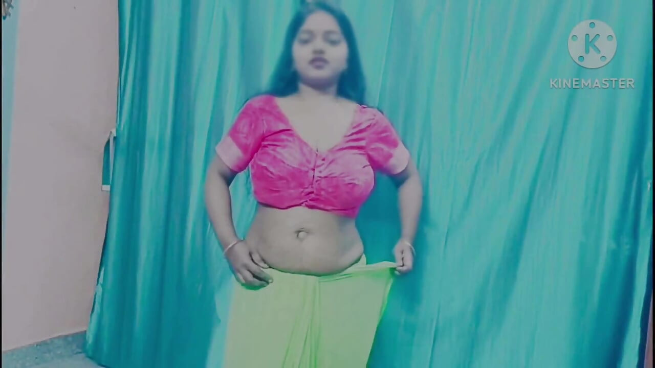 Follada por mi hijastro en el baño mientras lo ayuda a afeitado - video caliente tamil con conversación sucia