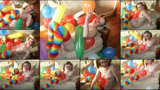 Haley nue avec des ballons