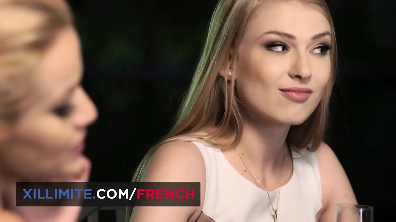 商务晚宴：合同被双插封住