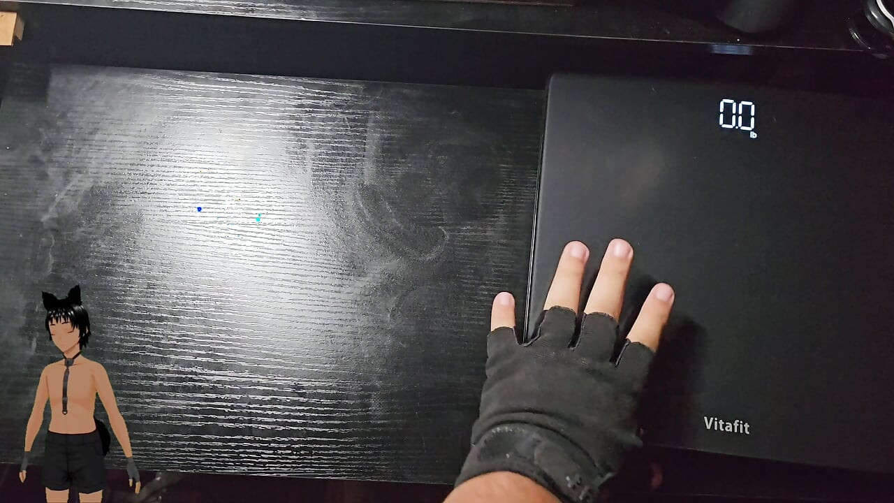 I have a 28 pound life size toy, with nice tits and ass and it can barely fit on the table!