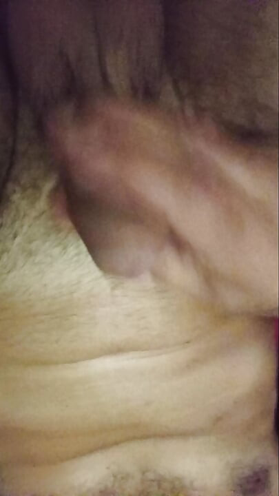 Girls, who wants to caress a beautiful with an open head and a sip of delicious cum!?