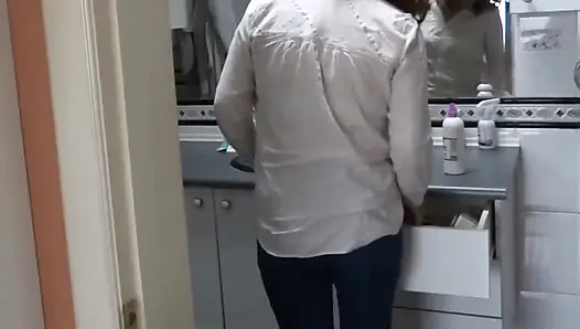 My sister-in-law loves showing off while she asks me to show her my cock and jerk off