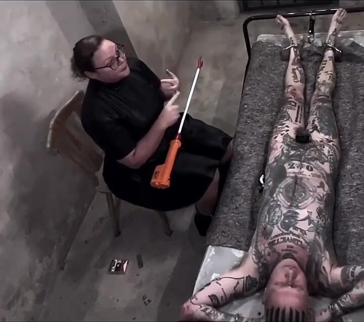 Dominatrix Mistress April - the Grossengain File - Interrogation