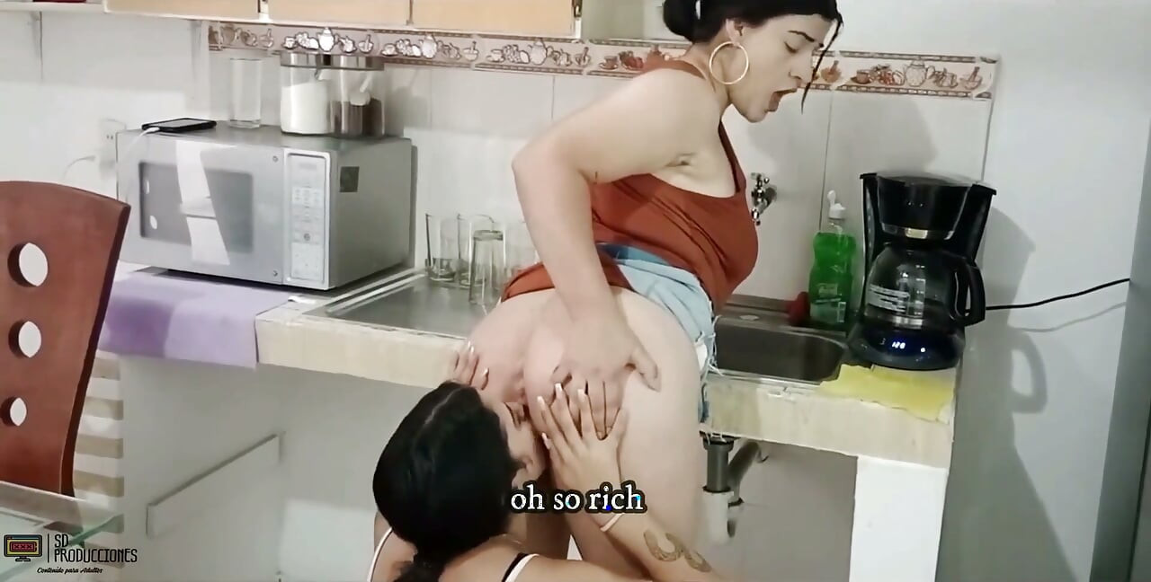 القبلات السحاقية تنهي النايك