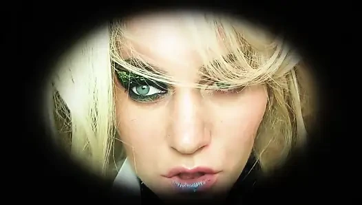 The dark queen experiment