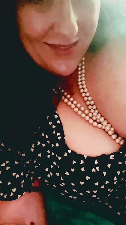 Hotwife Confession: Teasing My Cuck with BBC Fantasies