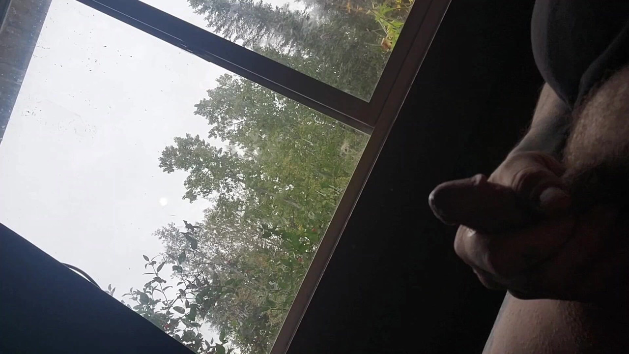 Cum shooting out