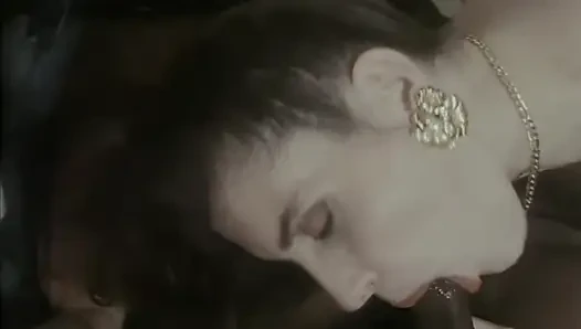 90'lar her şeyden fazlası: lezbiyenler, orgiler, ırklararası ve çok sayıda tüylü orospu çocuğu