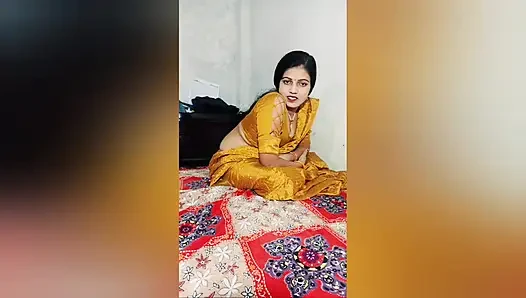 Indische desi Zwei freundinnen haben Hardcore mit einem mann, von ihm hardcore gefickt