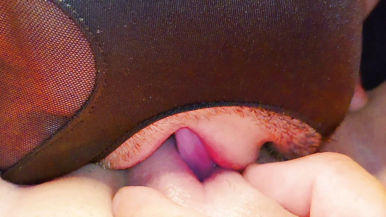 Licked that massive, shaved pussy
