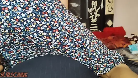 Друг моего мужа жестко трахает меня и лижет мою киску ради скирта