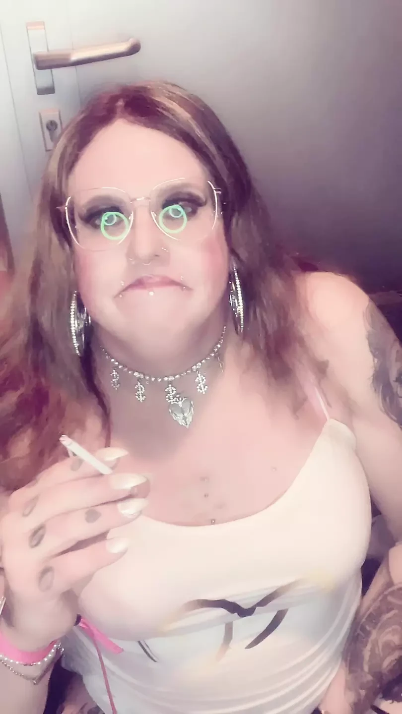Ts Stefanie smoking