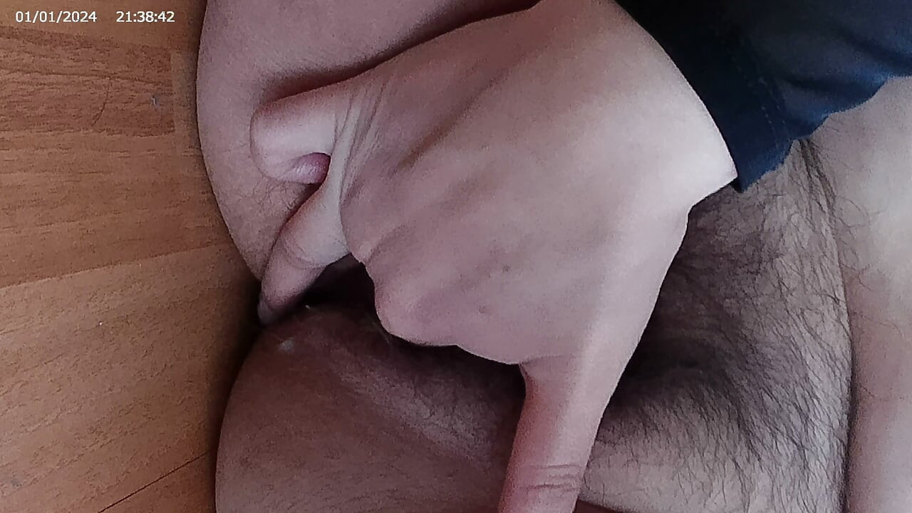 Håret fitte som onanerer milf