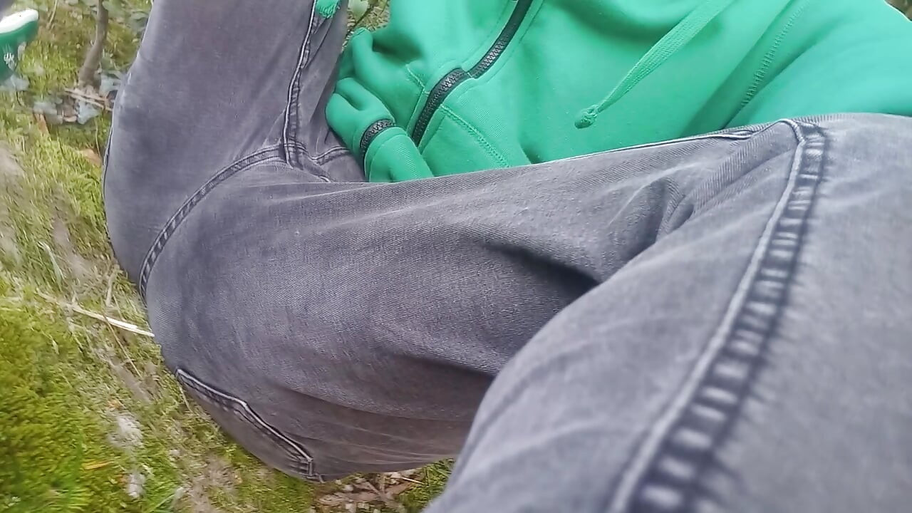 Jon Arteen gay twink's soft strokes risky outdoor, caught or not