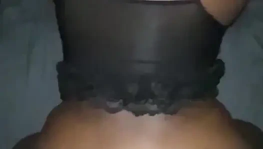 Растягиваю мою тугую чернокожую очко