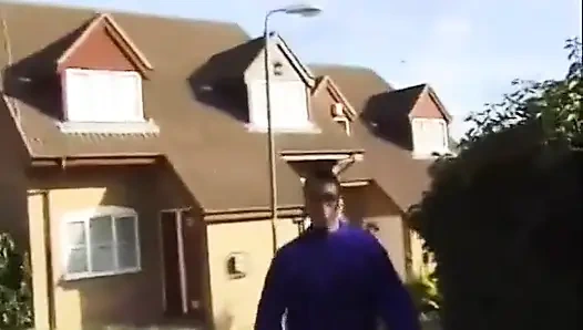 Büyük Omar'ın İngiliz maceraları: götünü bozan kızlar