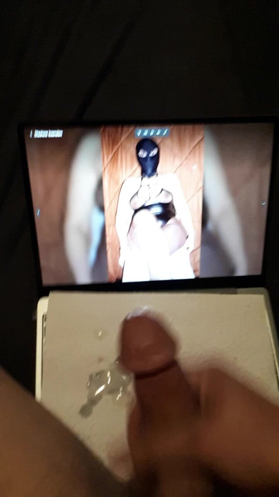 I jerk off to Laura's photo