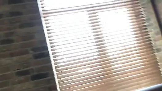 Halka açık saunada çıplak