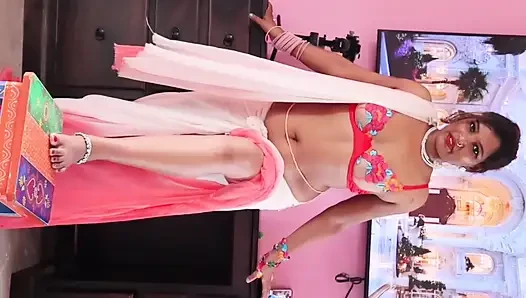 Desi bhabhi, großer chef und harter blowjob und muschi lecken und großer wichsen, voller sex