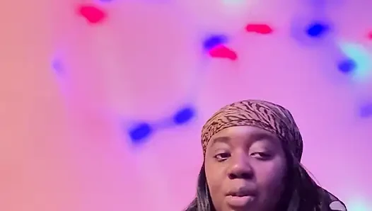 PORNO IZLIYORUM ..
