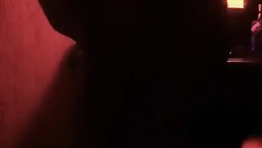 Kırmızı odada yoğun Romalı seks döllenmeye yol açıyor