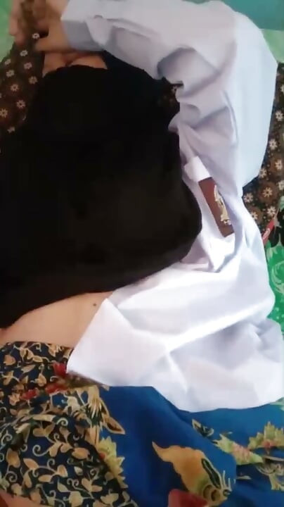 Pain Screaming in pain for the first time in class directly in entot part2