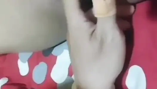 my first time squirt ,and its feel's so good!!