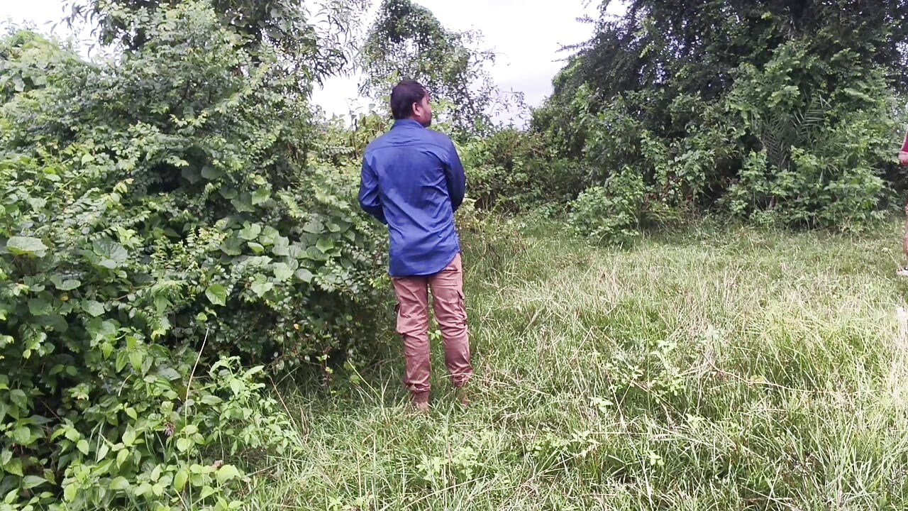 Odia village house wife hard - core fuck with her boyfriend in forest, odia wife sex in outdoor forest