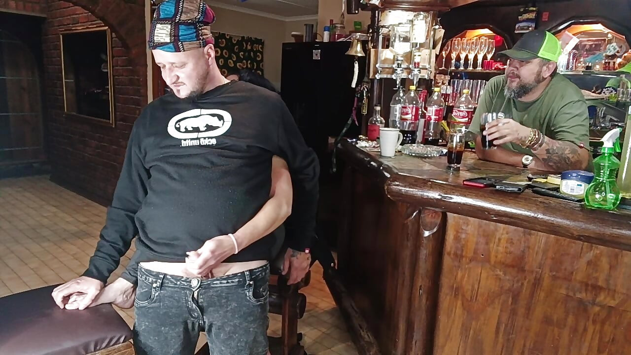Hotwife liker å knulle vennene mine