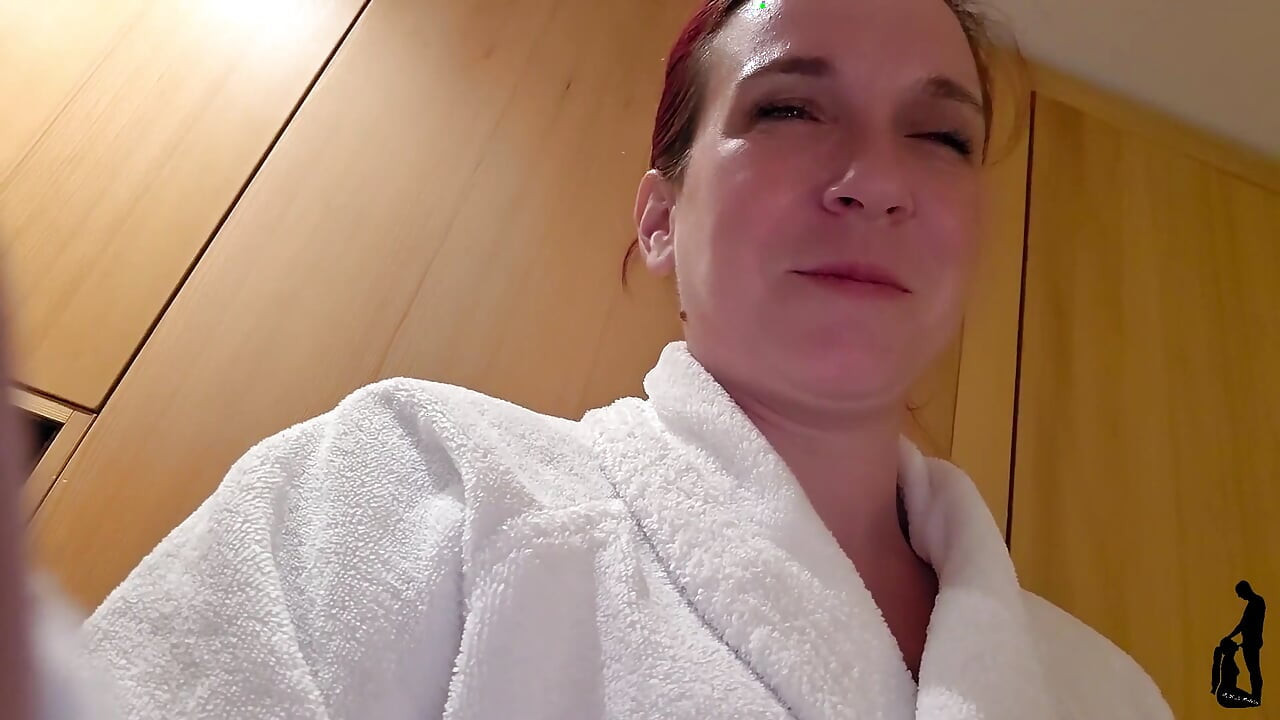 Hot Looks in the Sauna - and Then His Room Card