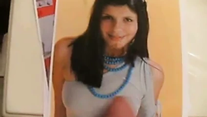 connie'ye saygı duruşu