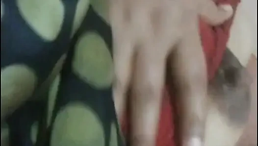 Rasilli bhabhiji ke rasilli chuchi hot maal sexy randi bhabhi