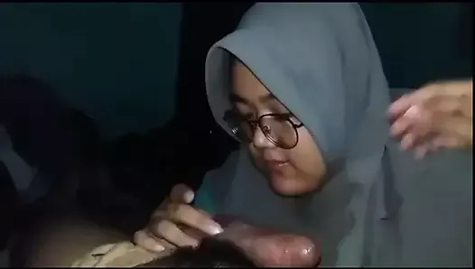 Hijab Indonesian Girl Blowjob 3
