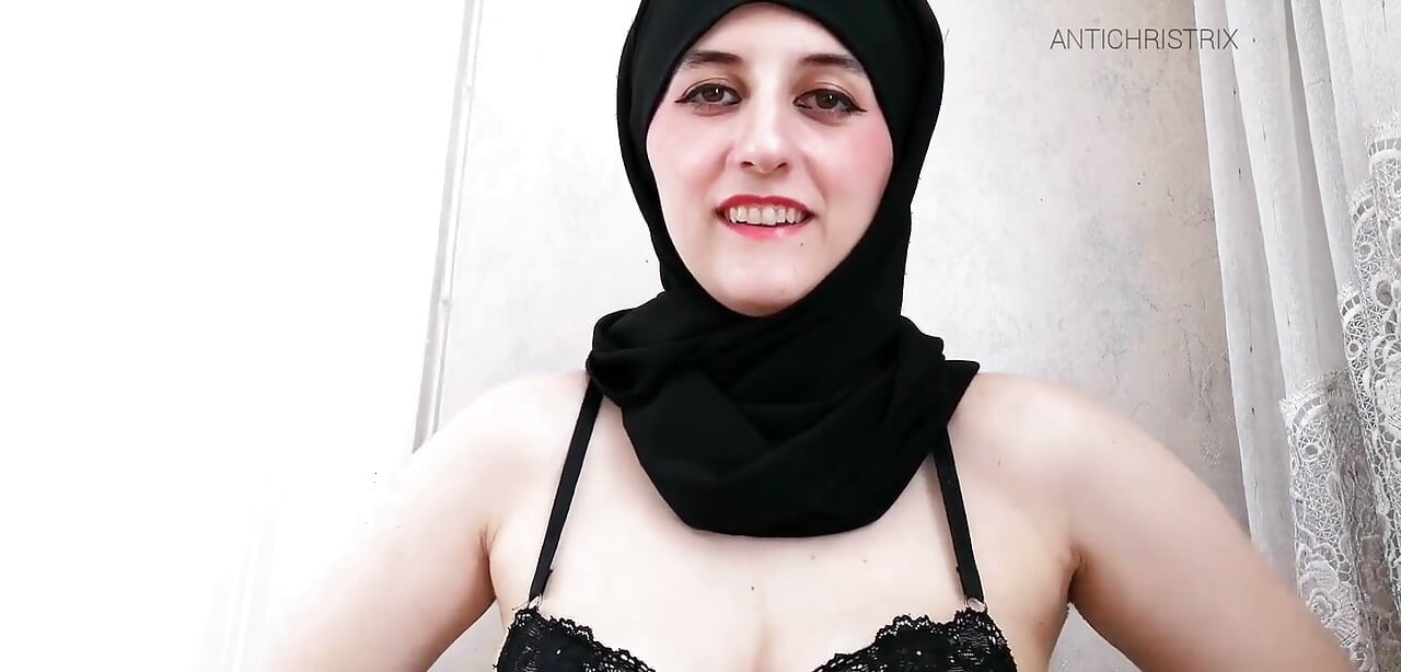 Domme in Hijab plaagt je