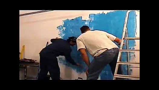 Doppelte penetration und abspritzen in den arsch für schöne dünne MILF mit schönen titten